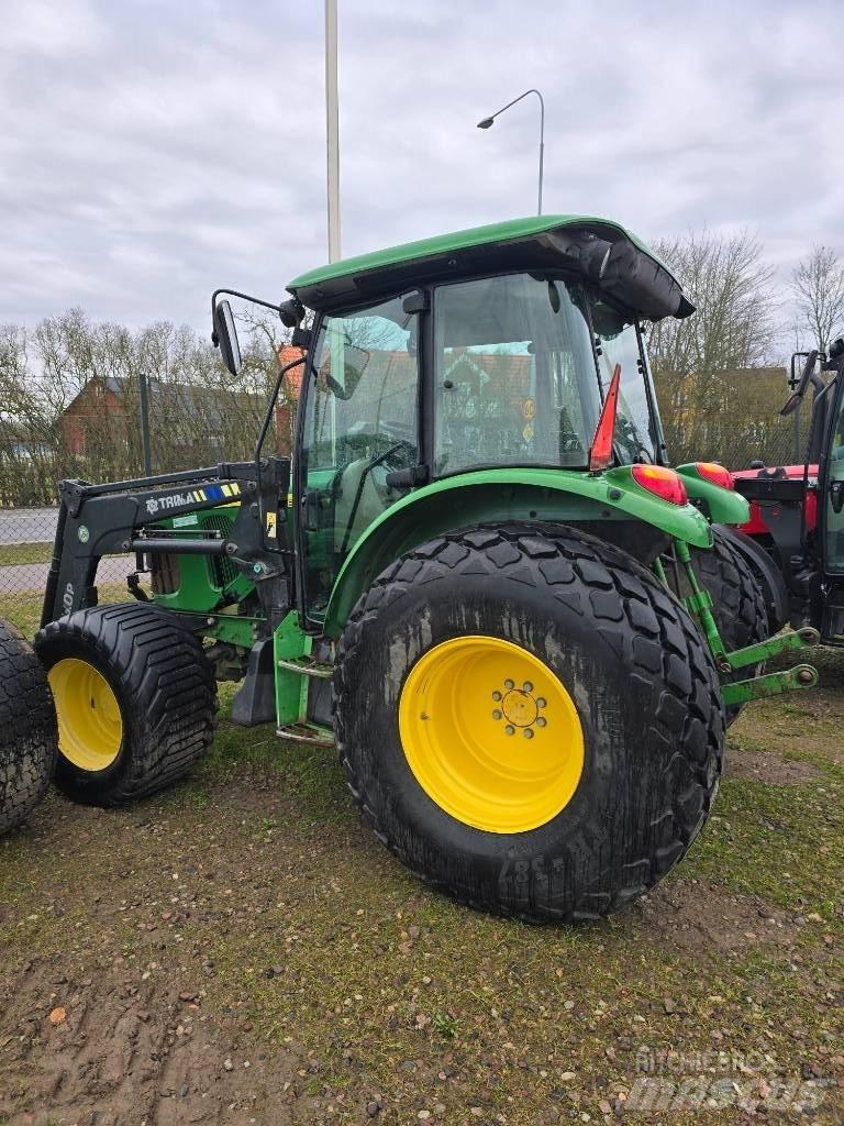 John Deere 5620 Трактори