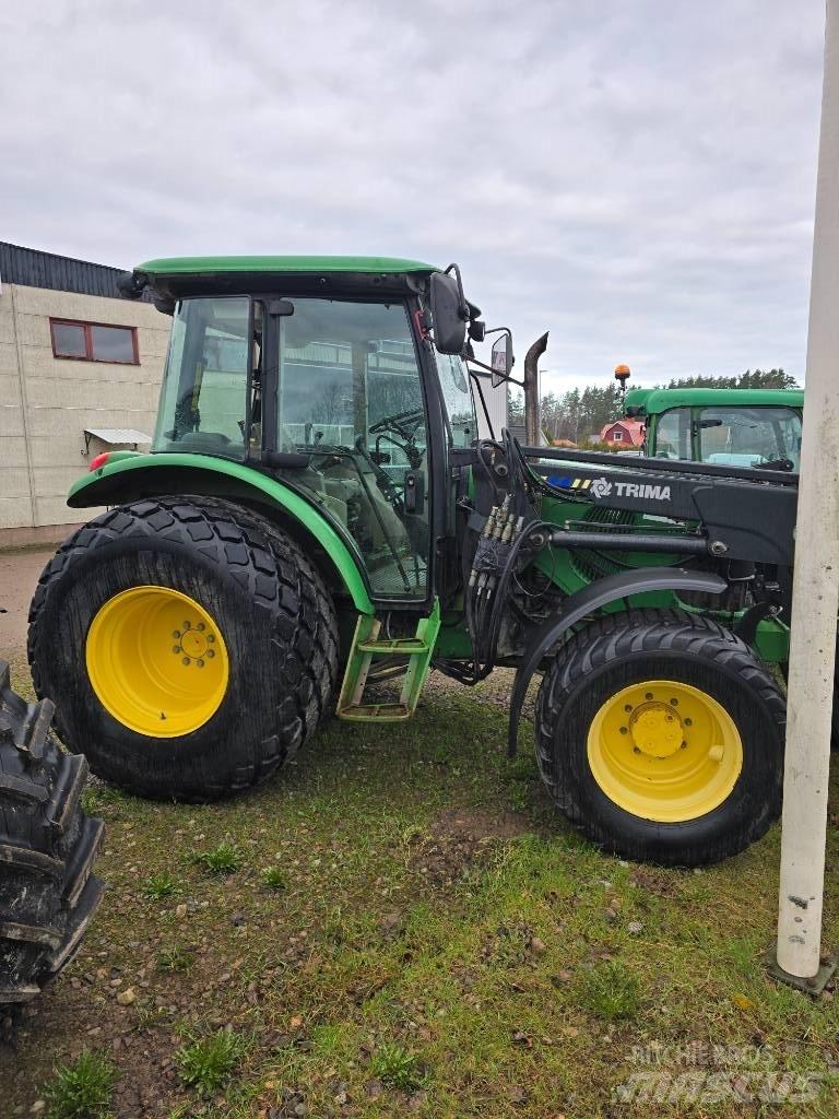 John Deere 5620 Трактори