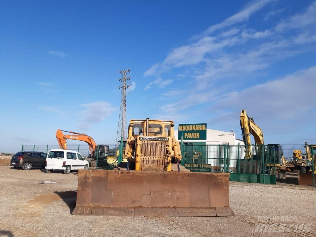 Komatsu D 85 E-12 Верижни булдозери
