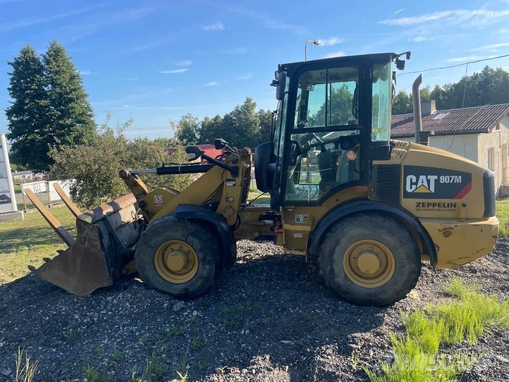 CAT 907 M Колесни товарачи