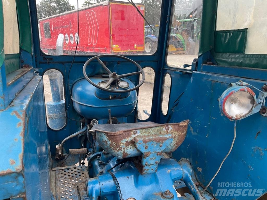 Fordson Super Major Трактори