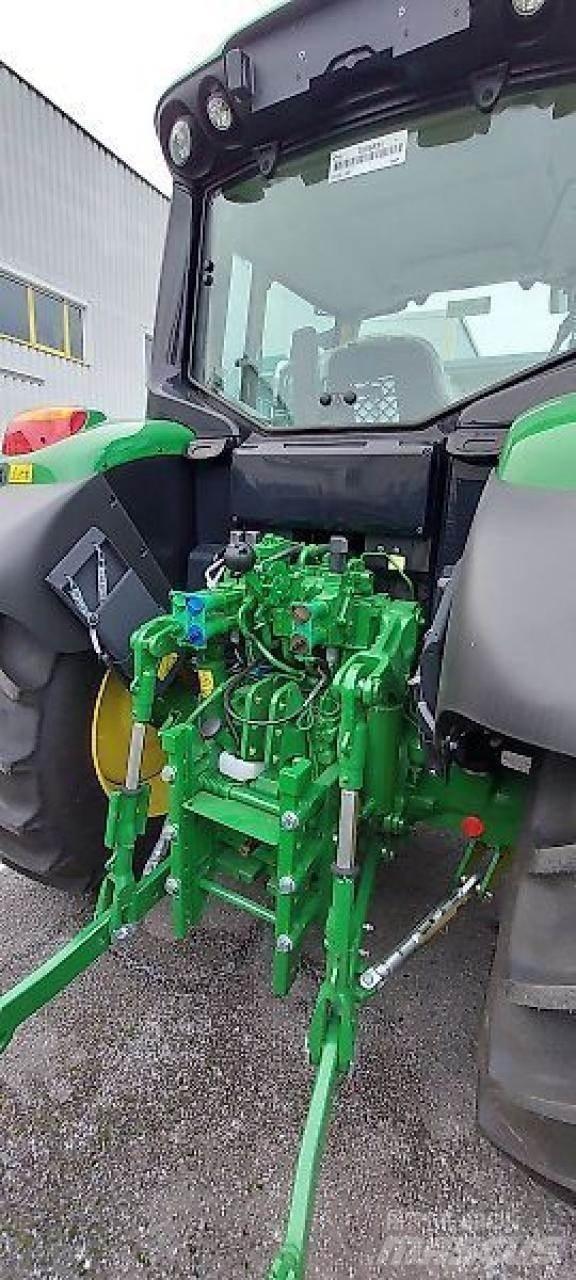 John Deere 6090m Трактори