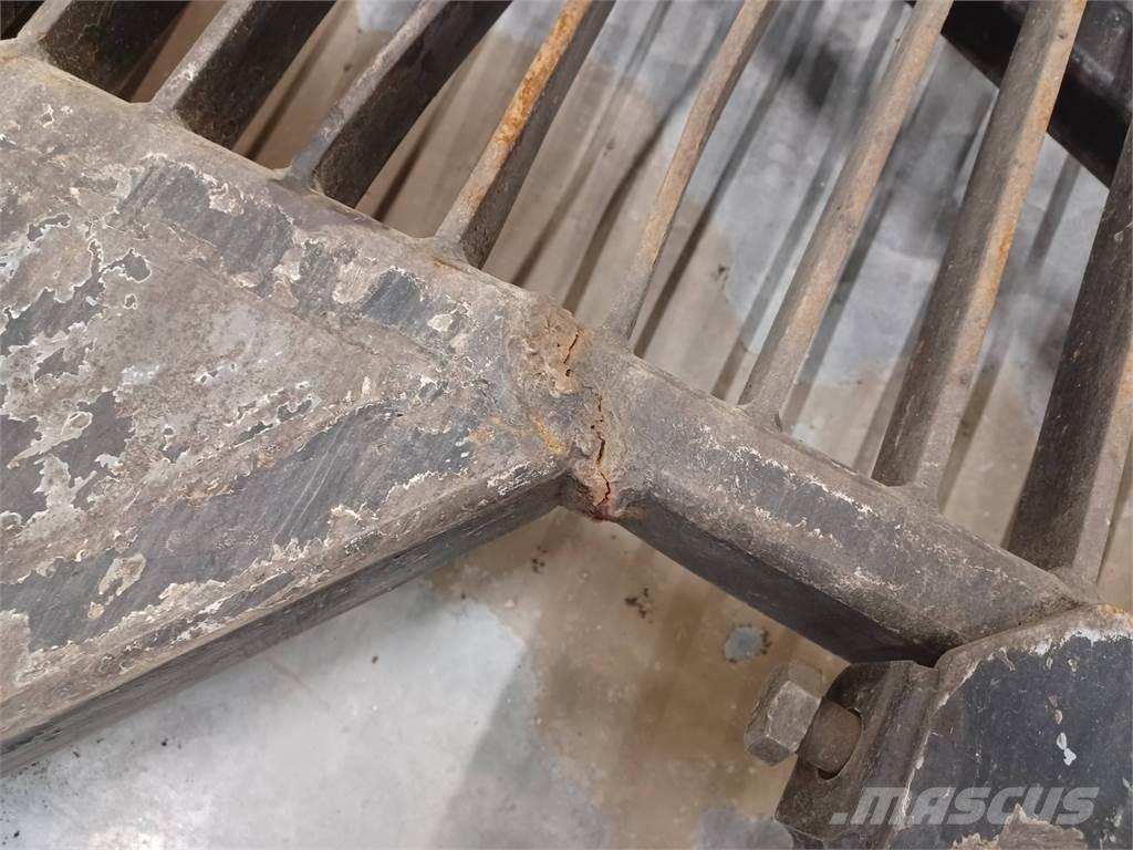 Komatsu 890.3 Други компоненти