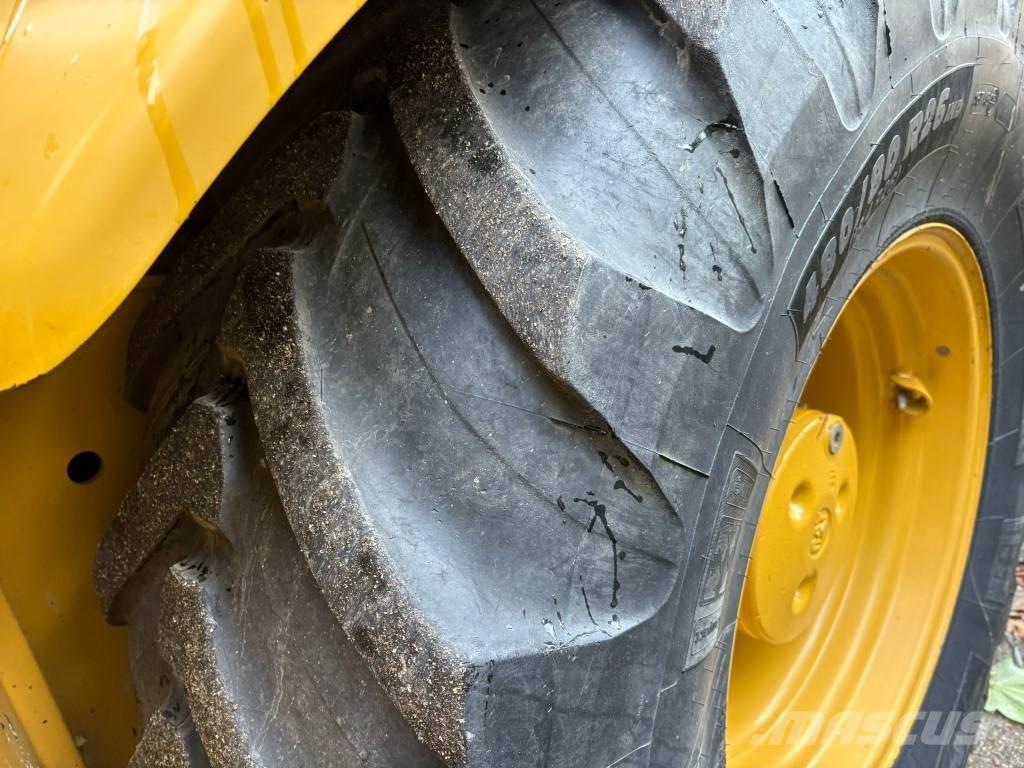 CAT 432 F Товарач със заден ексватор