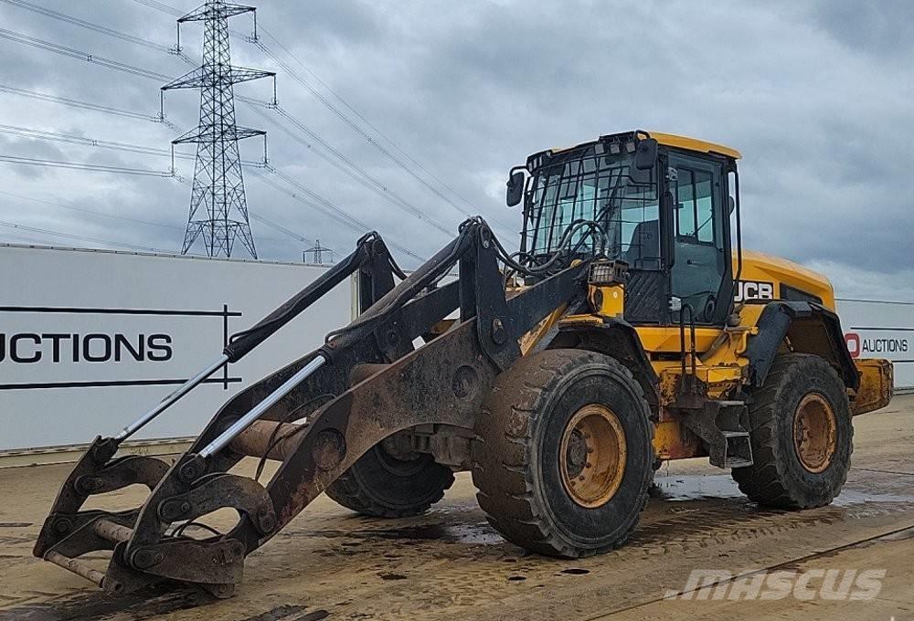 JCB 437 HT Колесни товарачи