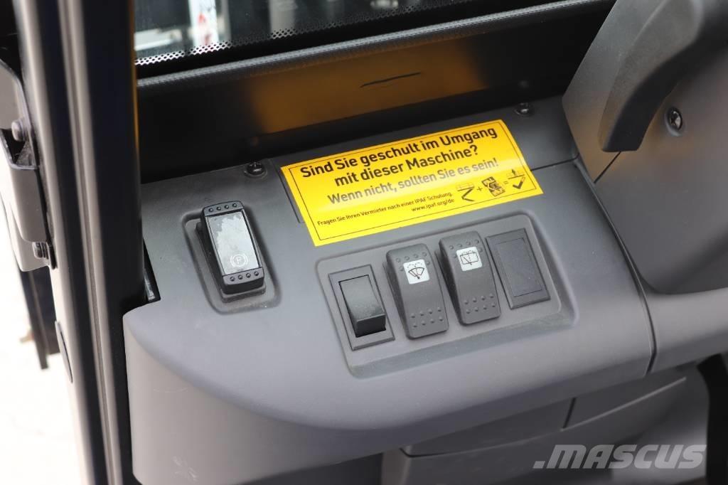 Mitsubishi FB20PN Електрически вилични кари-повдигачи