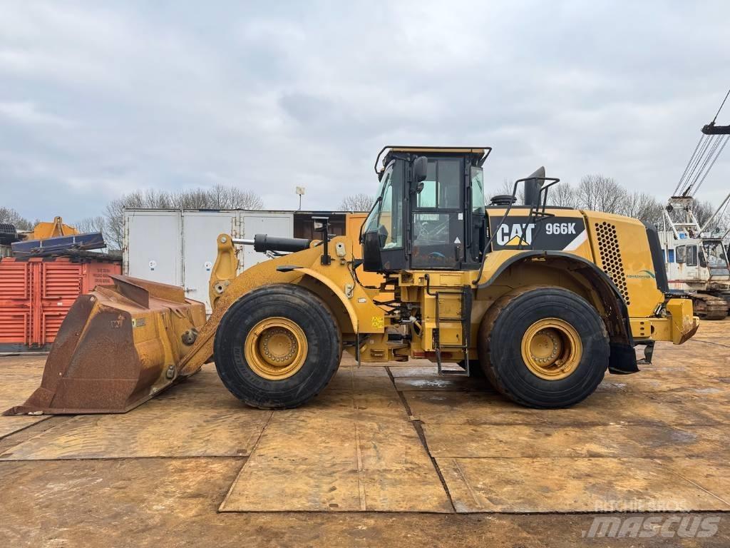 CAT 966 K Колесни товарачи