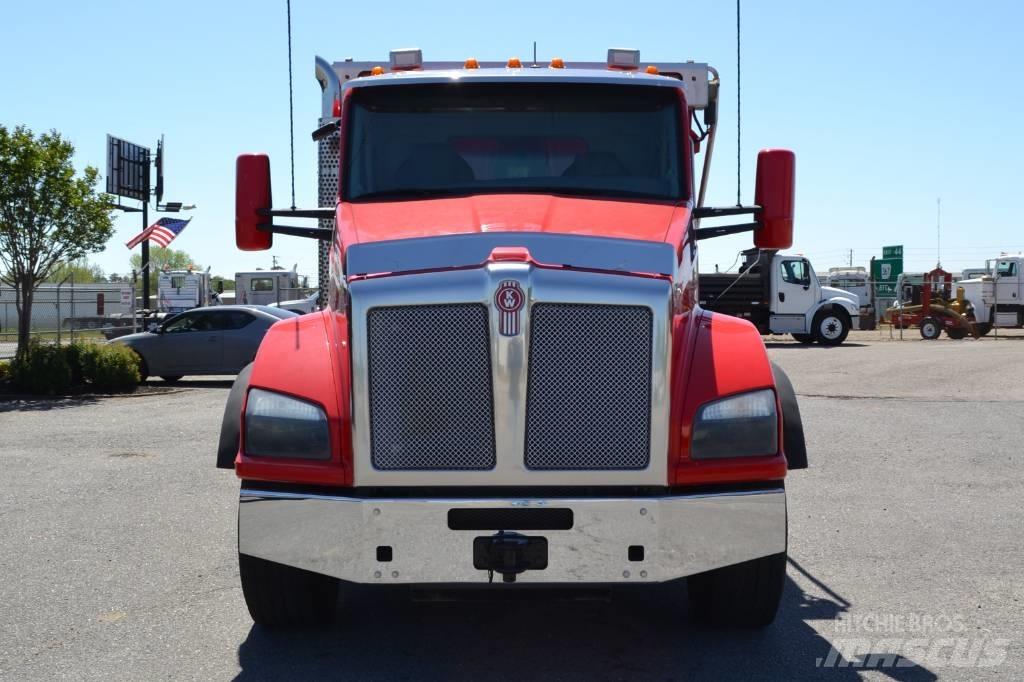 Kenworth T 880 Самосвал
