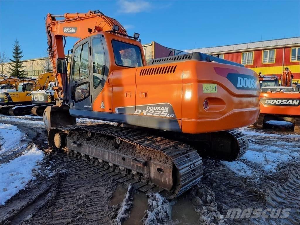Doosan DX 225 LC Верижен екскаватор