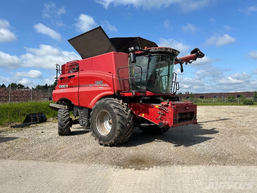 Case IH 7250 Комбайни
