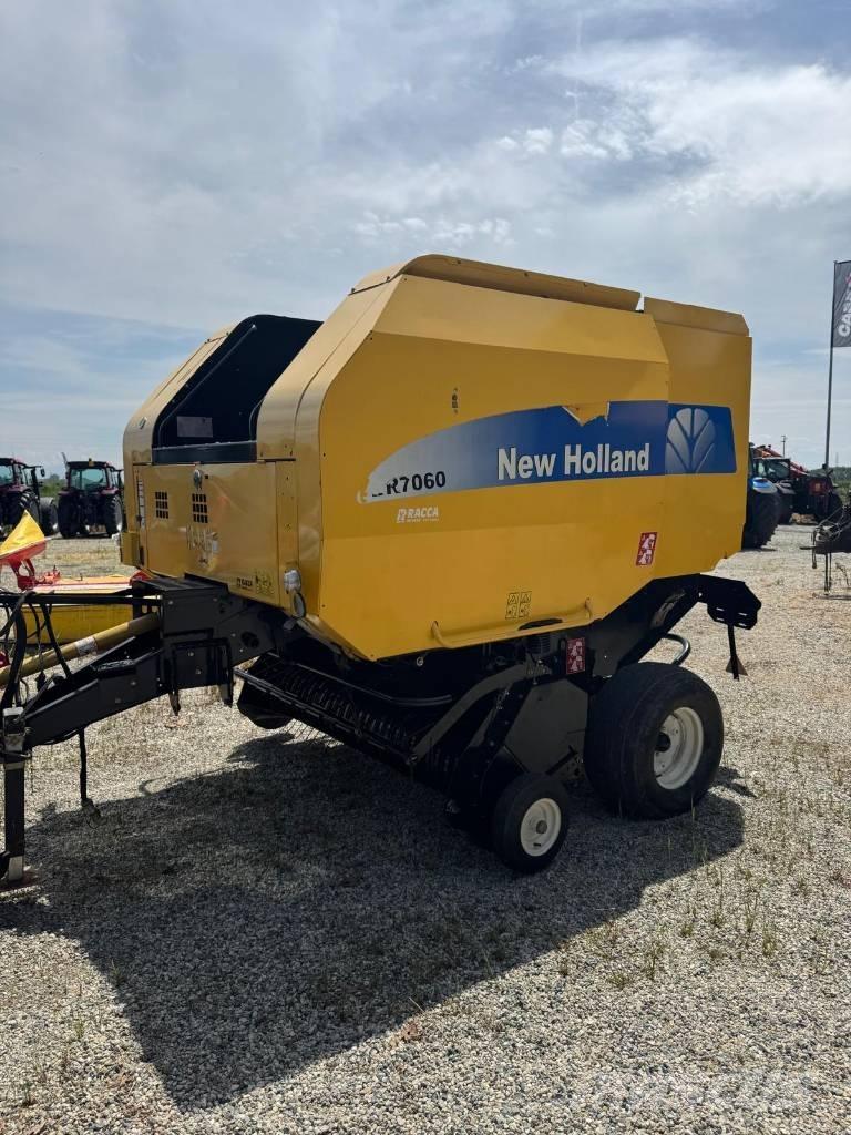 New Holland BR 7060 Сламопреси за кръгли бали
