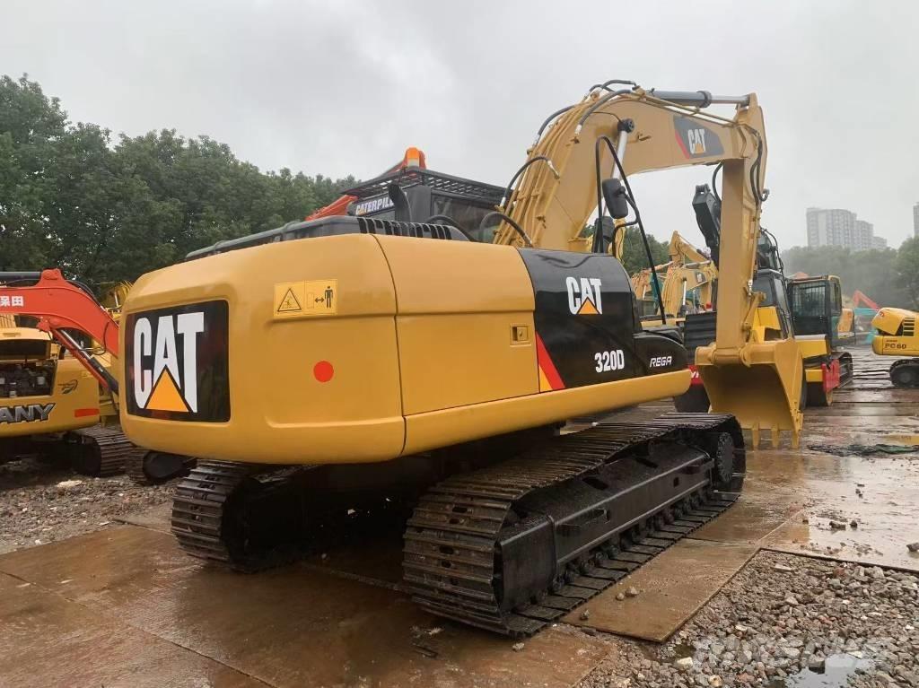 CAT 320 D Верижен екскаватор