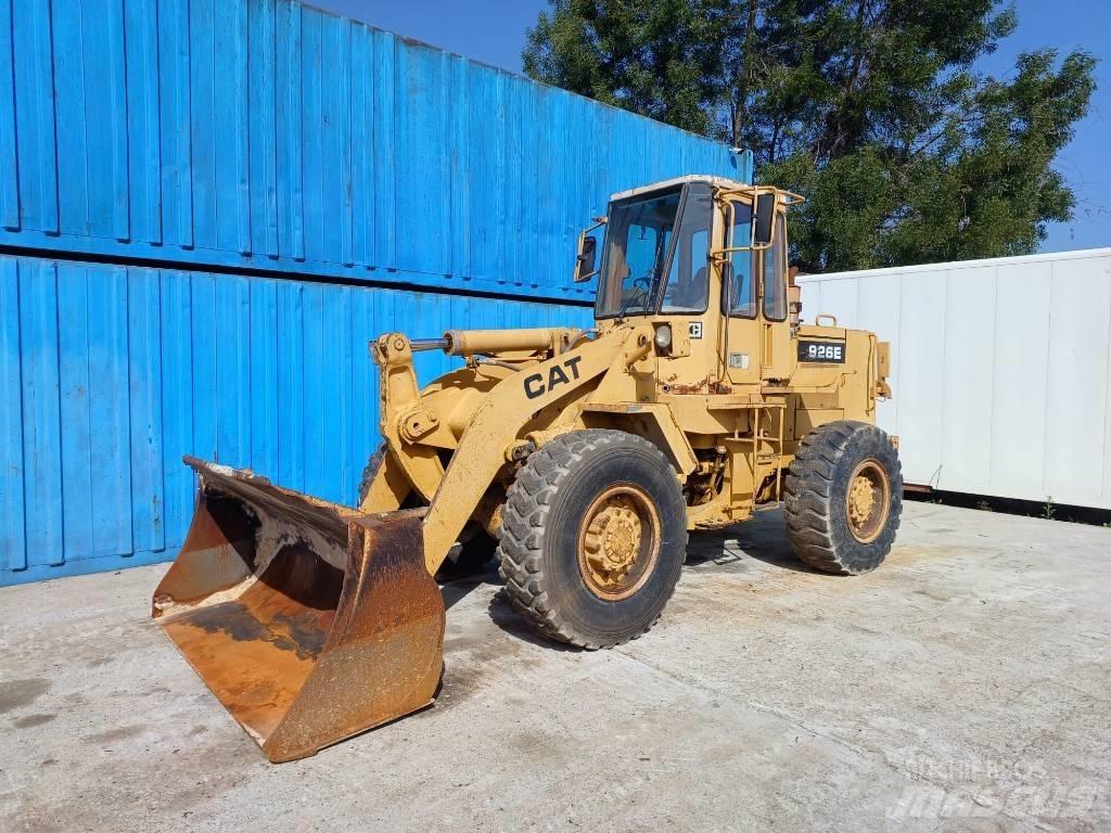 CAT 926 E Колесни товарачи