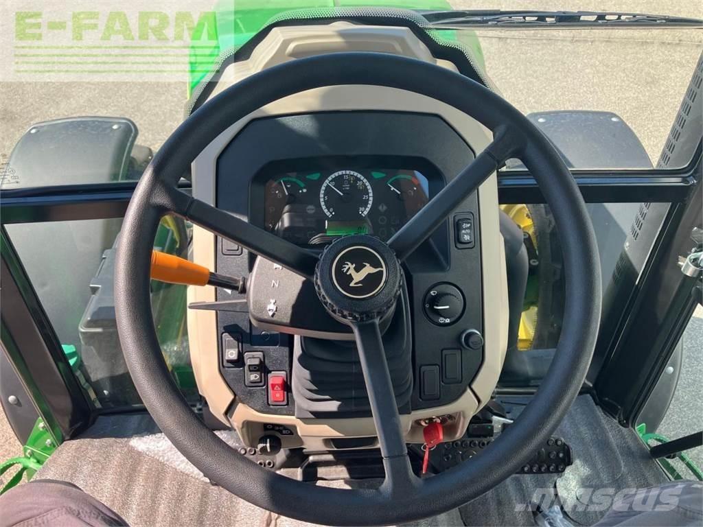 John Deere 5067E Трактори