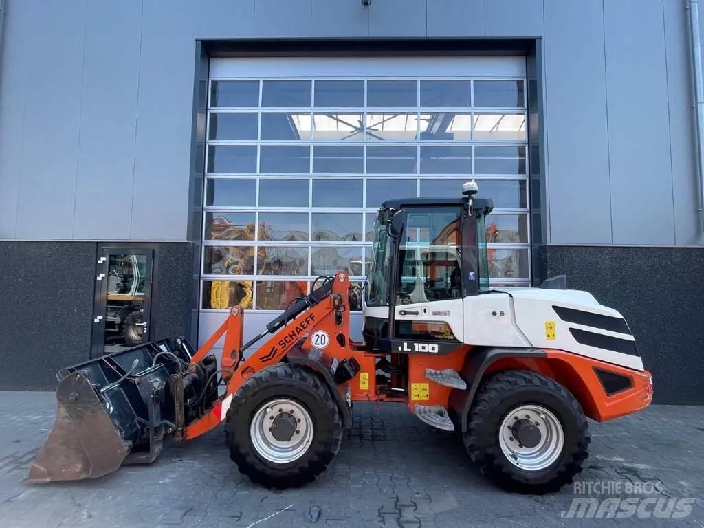 Schaeff TL100 Колесни товарачи