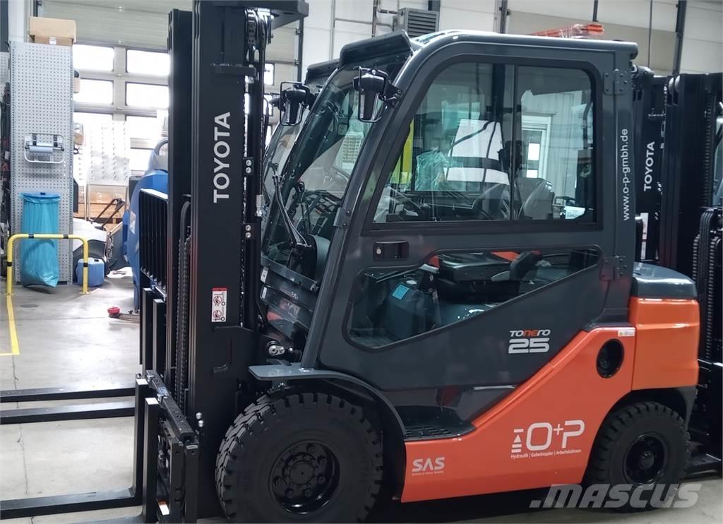 Toyota 52-8FDF25 Дизелови камиони