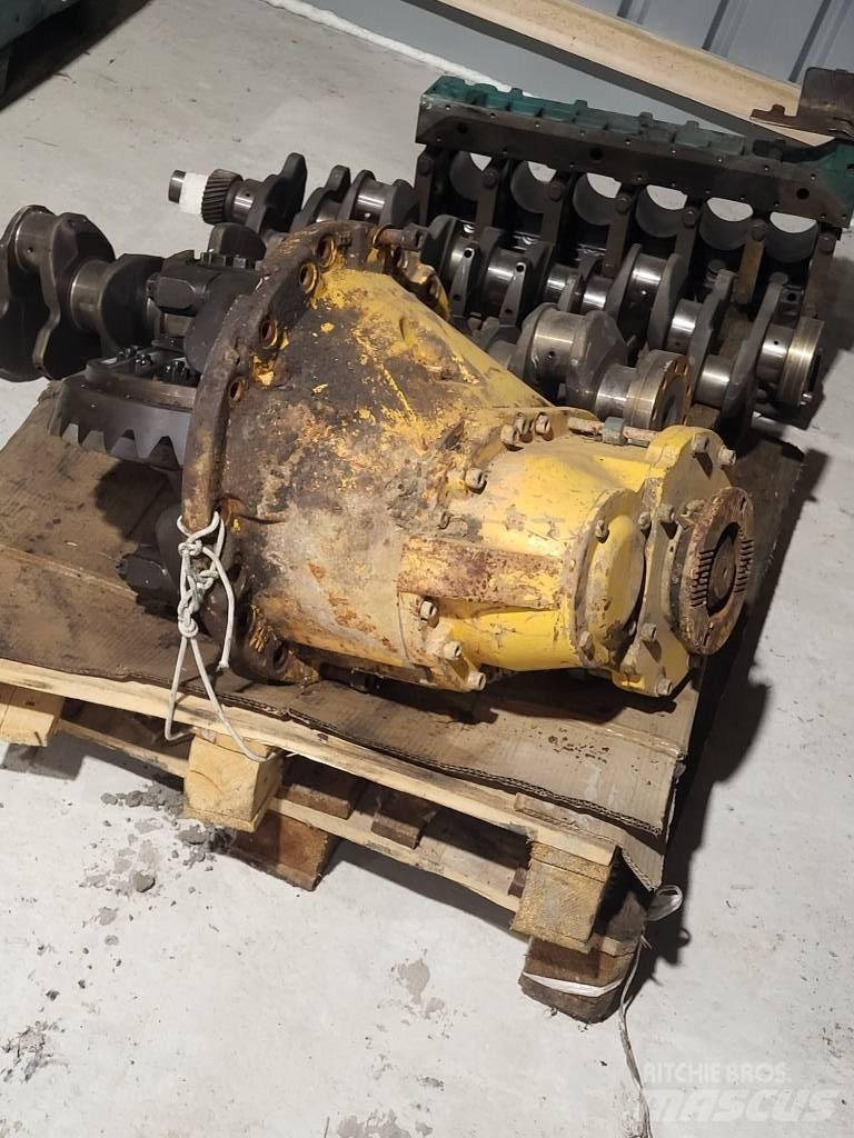 Volvo A40  11035729 Предаване