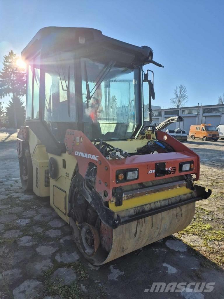 Dynapac CC 234 HF Двойни барабанни ролки
