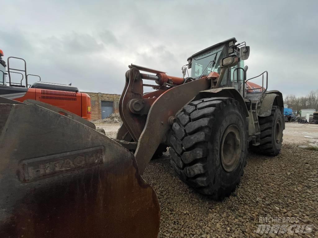 Hitachi ZW 310-6 Колесни товарачи
