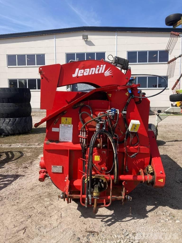 Jeantil PR 2000 Резачки за бали, резачки и машини за отмотаване на бали