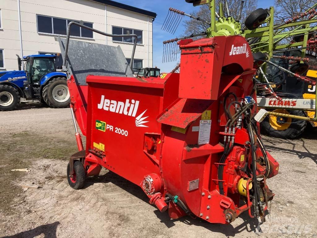 Jeantil PR 2000 Резачки за бали, резачки и машини за отмотаване на бали