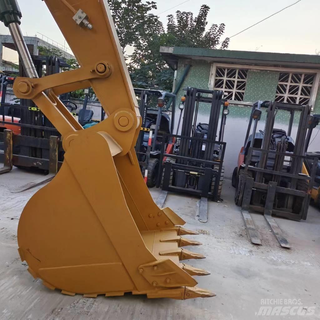 CAT 330 D Верижен екскаватор
