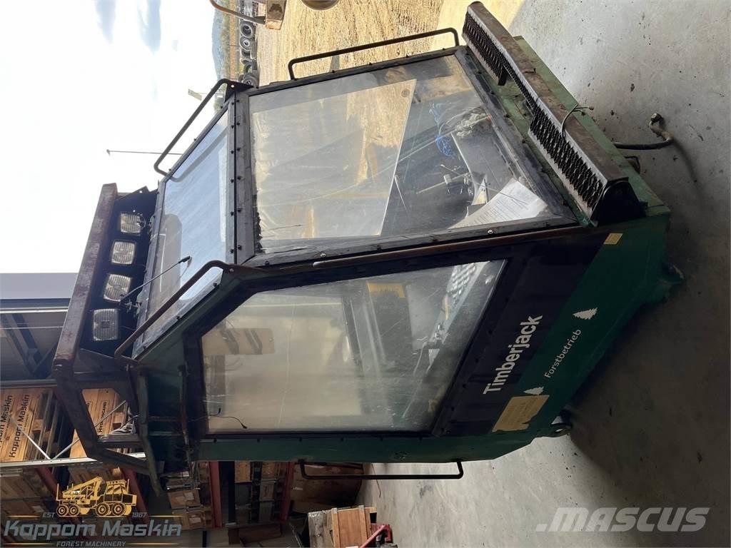 Timberjack 1270 Кабина