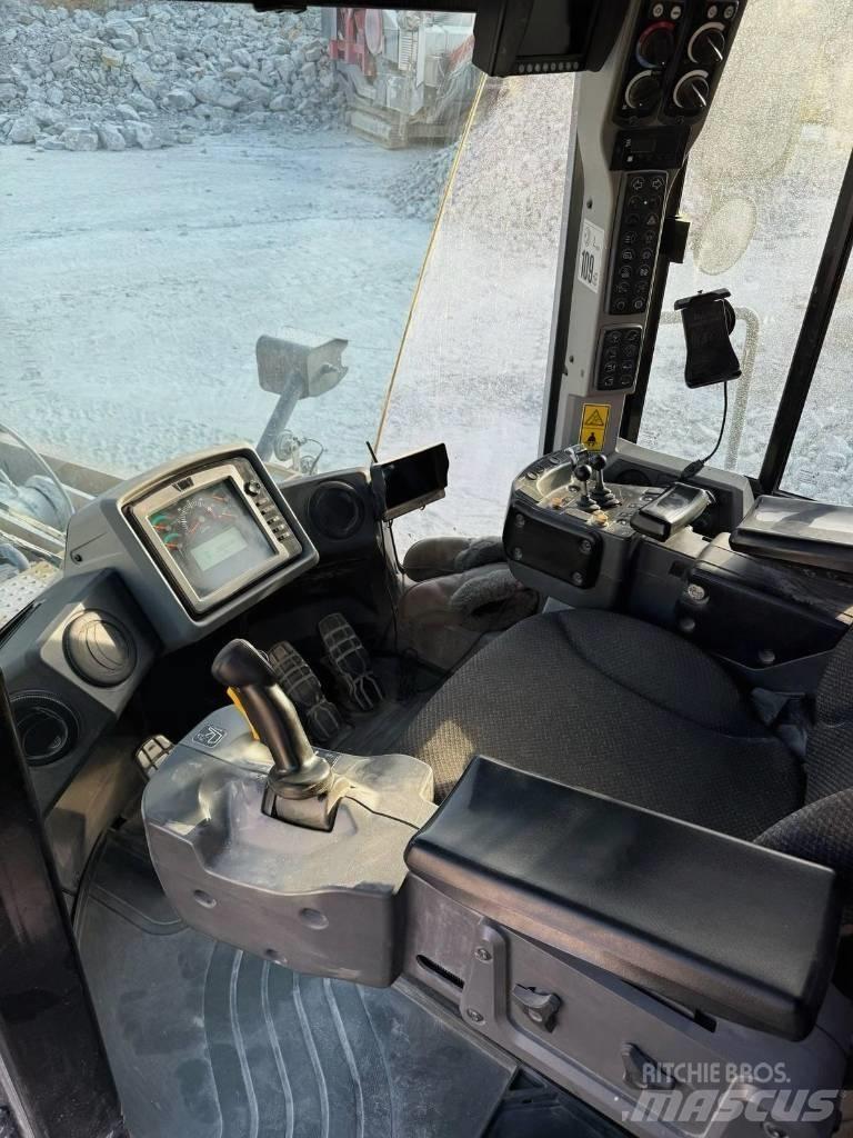 CAT 980 K Колесни товарачи