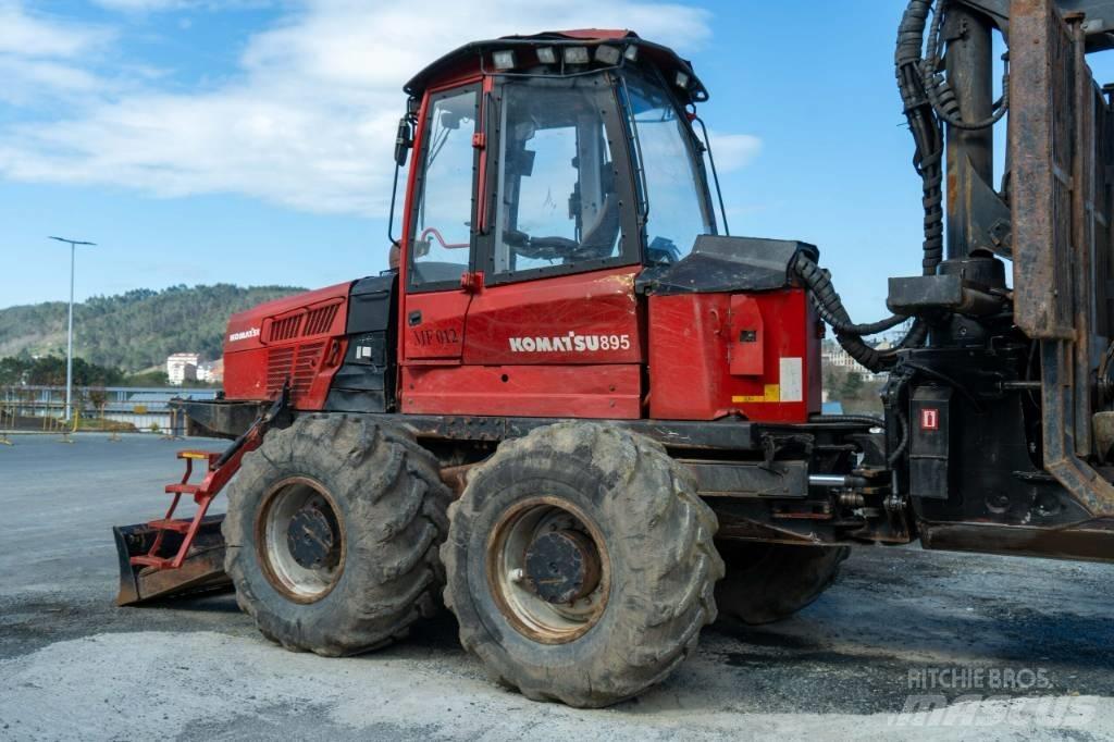 Komatsu 895.1 - 8WD Форуардери