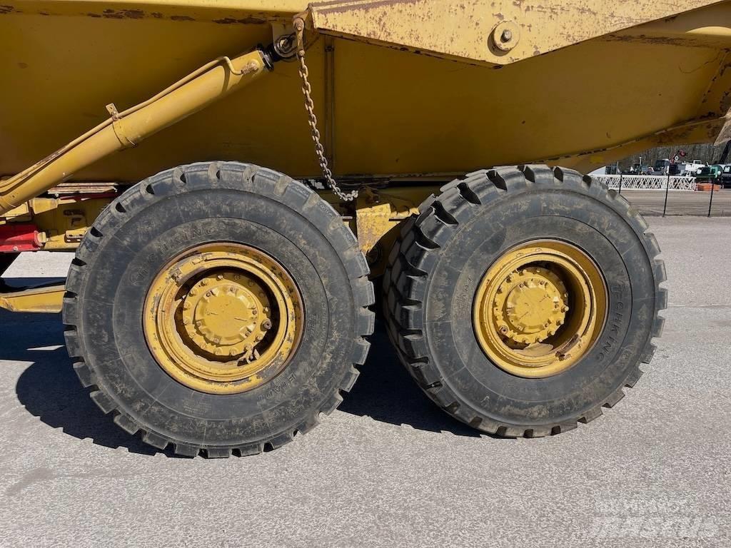CAT 730 Дъмпери/моторни превозни средства
