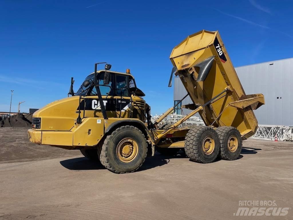 CAT 730 Дъмпери/моторни превозни средства