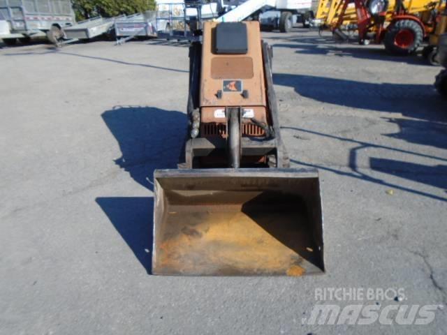 Ditch Witch SK 650 Мини товарачи
