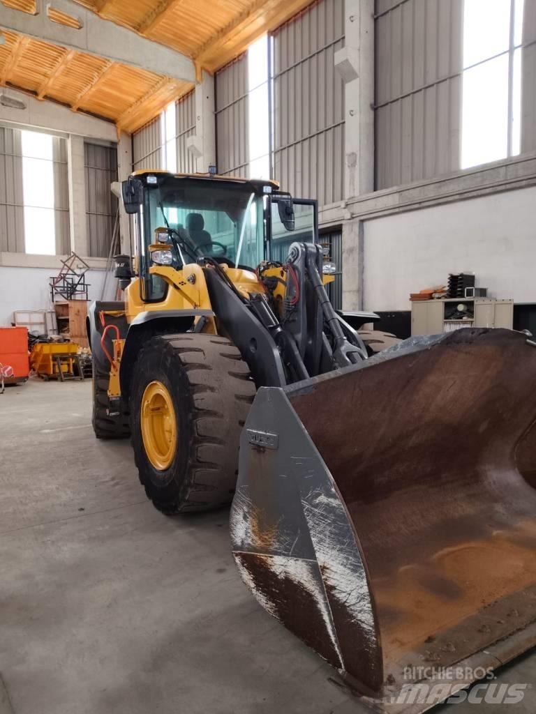 Volvo Volvo L120H Мини товарачи