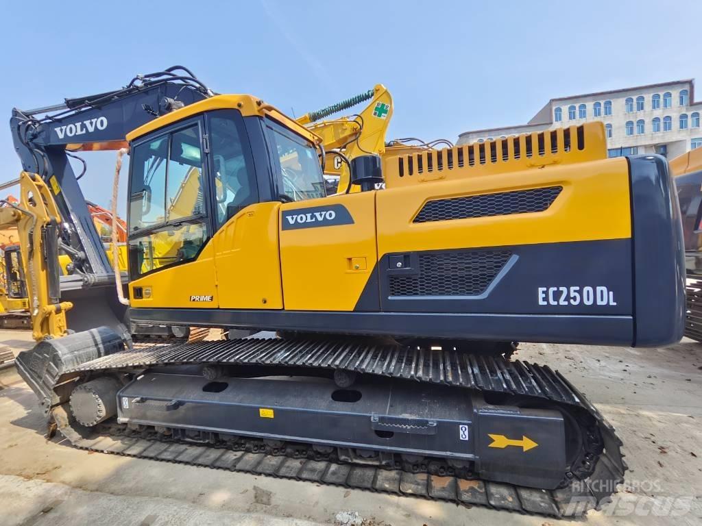 Volvo EC 250 D L Верижен екскаватор