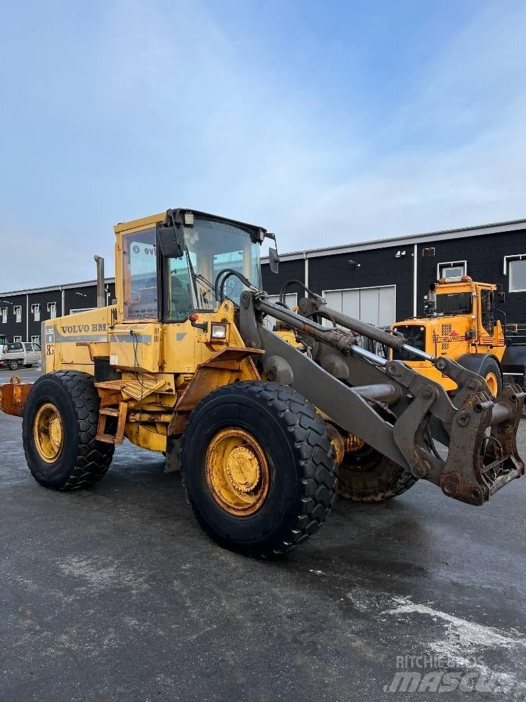Volvo L90 B Колесни товарачи