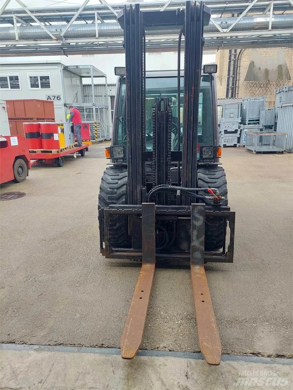 Manitou MSI 30 Дизелови камиони