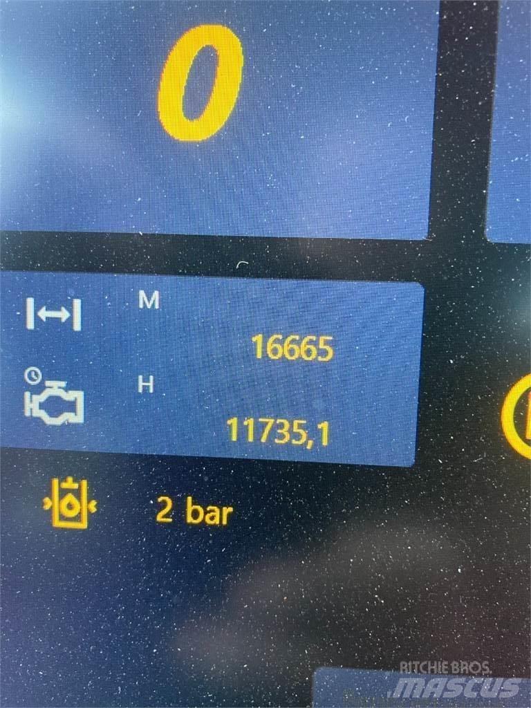 Komatsu 951 Харвестери