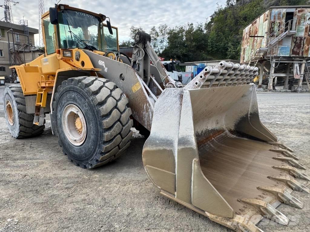 Volvo L 220 E Колесни товарачи