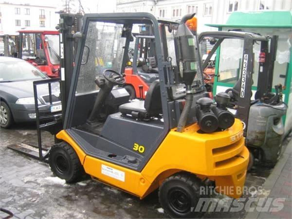Still R70-30T Дизелови камиони