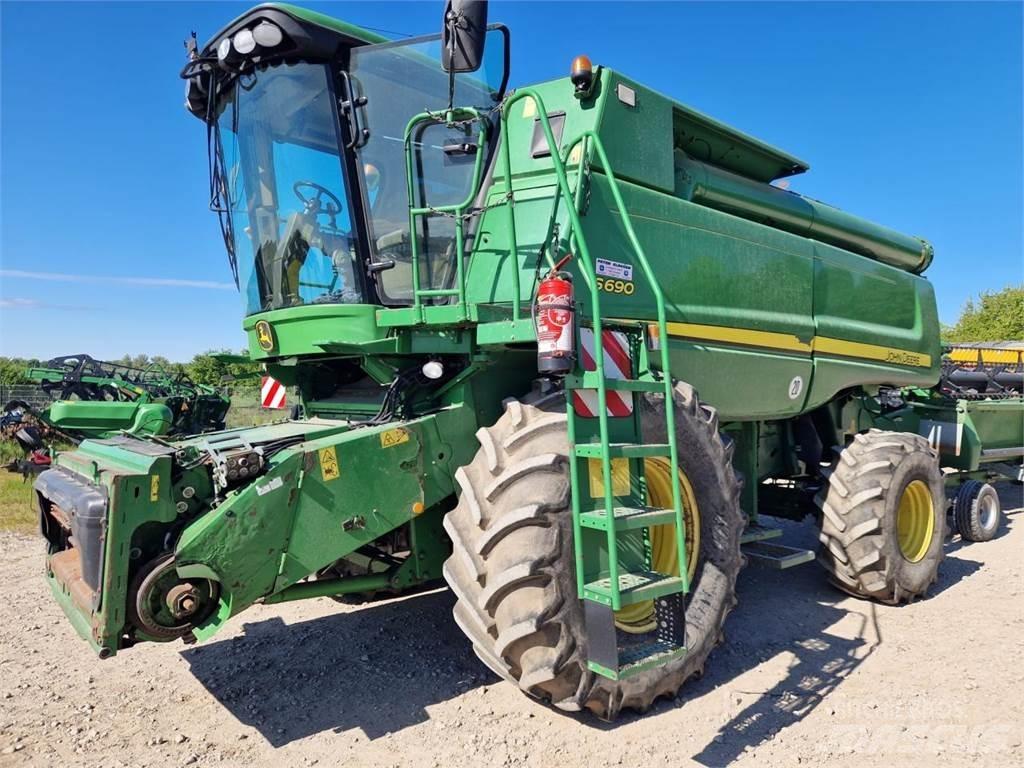 John Deere S690 Комбайни