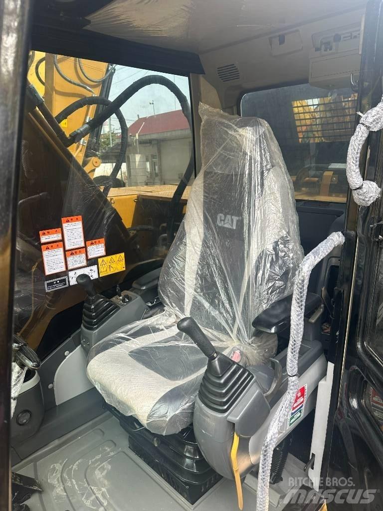 CAT CAT330 Средни екскаватори 7т - 12т