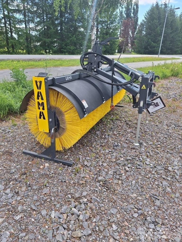 Vama EHA 3000 Автоматични метачки с четки