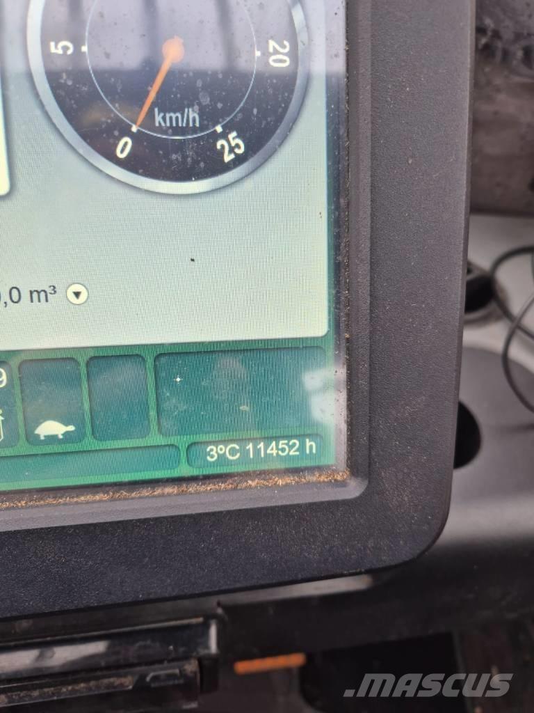 John Deere 1210 G Форуардери