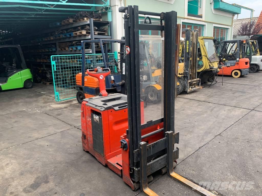 Linde L12AC V-3818 Самоходни товарачи