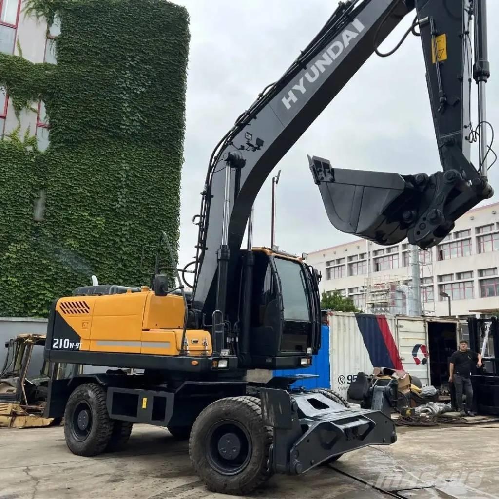 Hyundai R210W-9 Колесни екскаватори