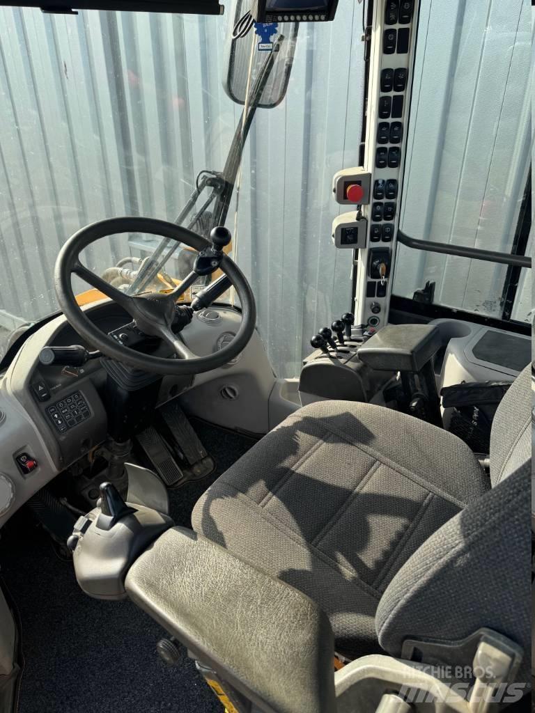 Volvo L 90 G Колесни товарачи