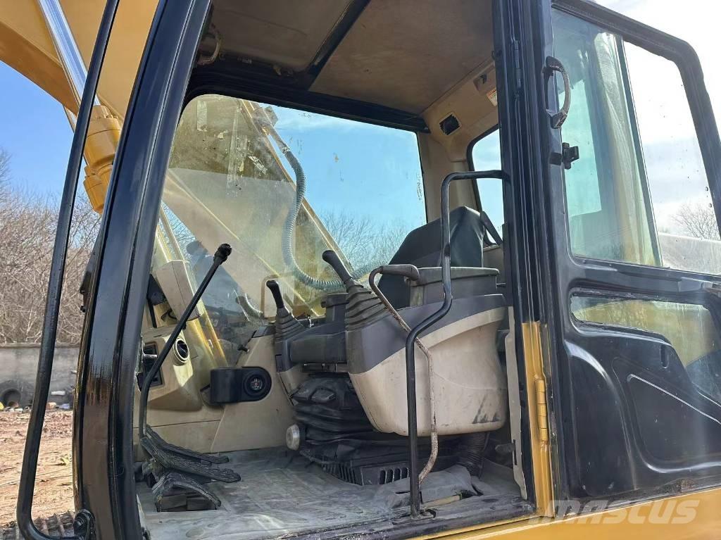 CAT 320 C L Верижен екскаватор