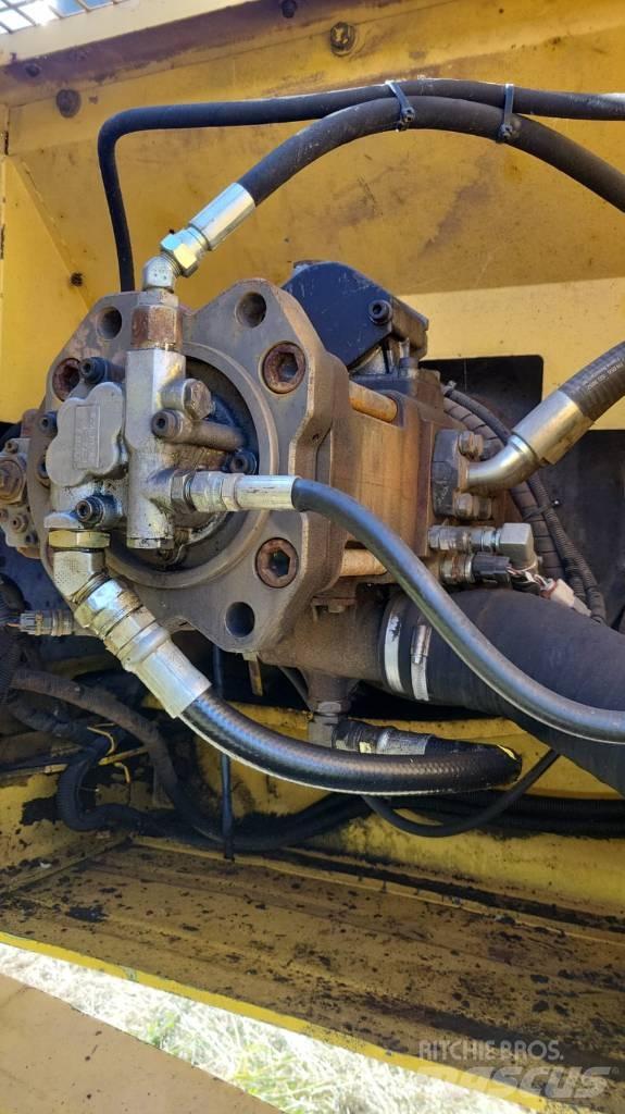 New Holland 335 Верижен екскаватор