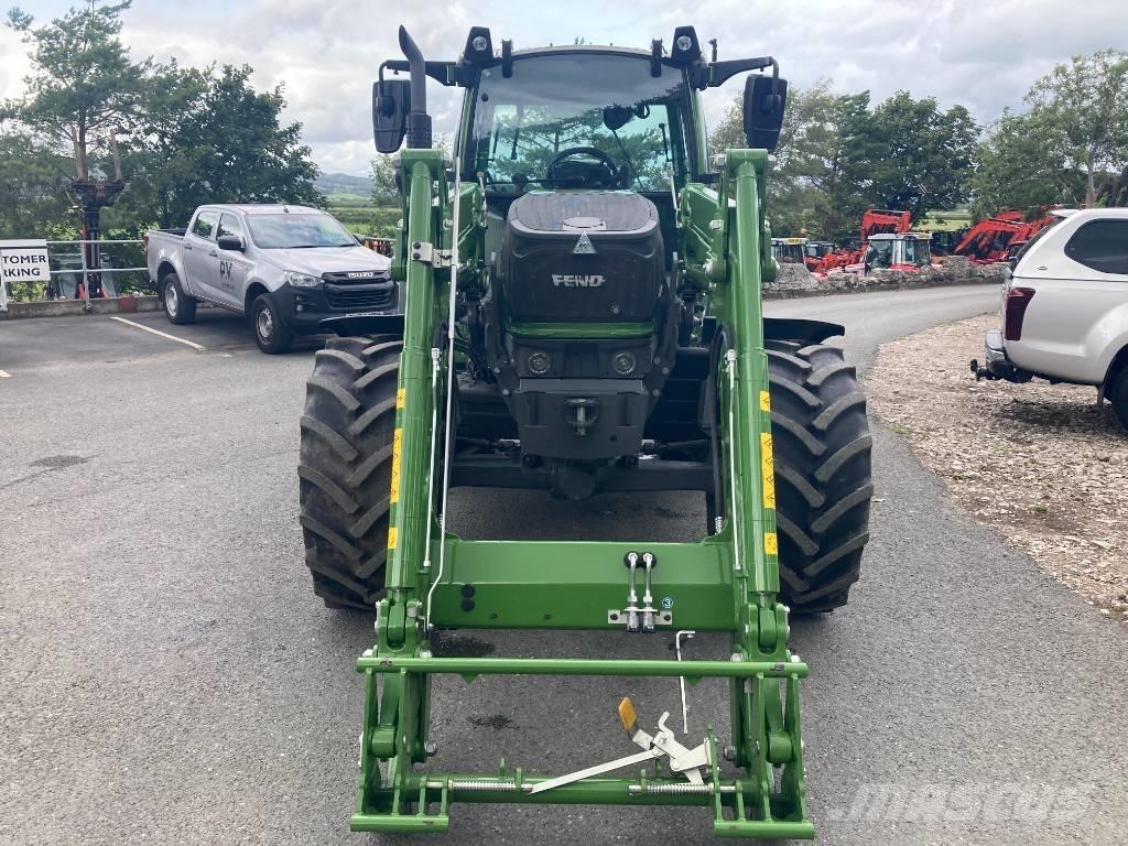 Fendt 211 Трактори