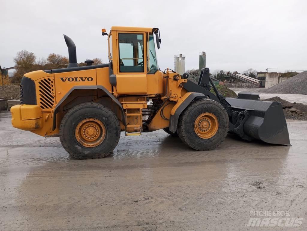 Volvo L 90 E Колесни товарачи